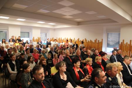 Šmartno v Tuhinju ima prenovljen in sodoben kulturni dom (23)